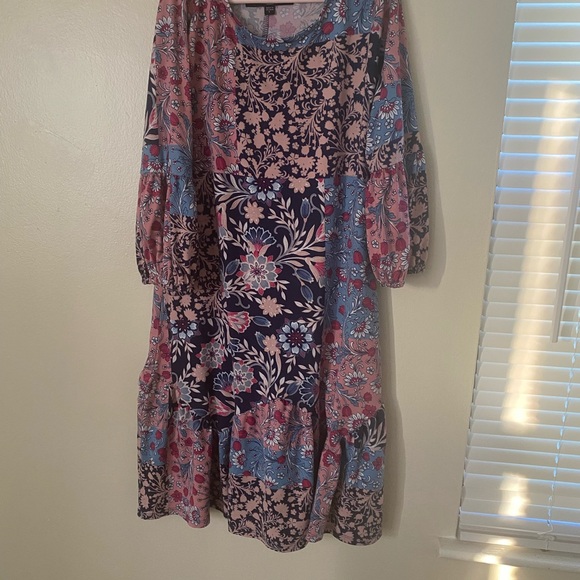 THREE PINK HEARTS - KIDS DRESS - Picture 4 of 5